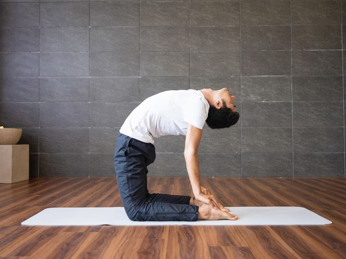 Thử ngay 5 bài tập yoga cho người đau lưng hiệu quả