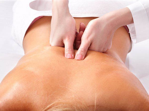 cách massage toàn thân cho nam tại huyệt mệnh môn