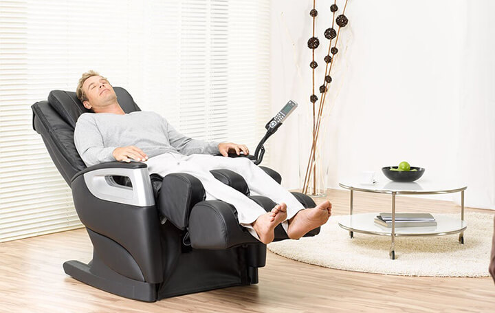 Ghế massage toàn thân mang đến nhiều công dụng.