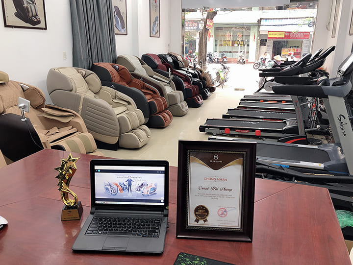 Hệ thống cửa hàng Oreni Việt Nam là địa chỉ tin cậy cho bạn mua ghế massage
