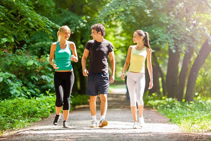 Tốc độ đi bộ trung bình của người là bao nhiêu tốt cho sức khỏe?