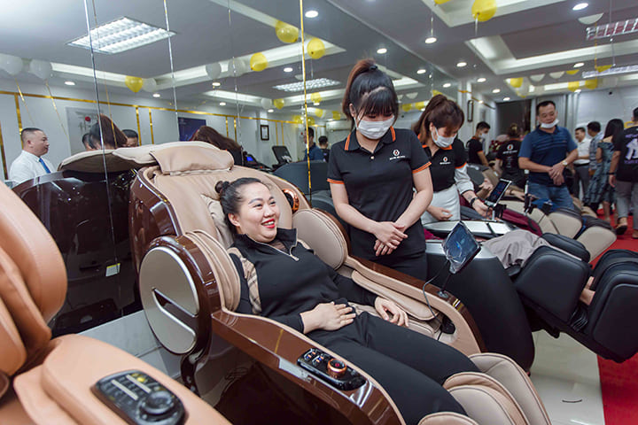 Nên mua ghế massage phù hợp với vóc dáng của người sử dụng
