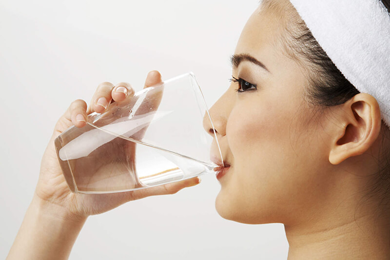 Cách uống nước muối buổi sáng giảm cân NHANH - HIỆU QUẢ