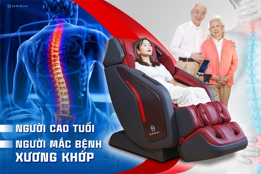 Người mắc bệnh xương khớp dùng ghế massage toàn thân