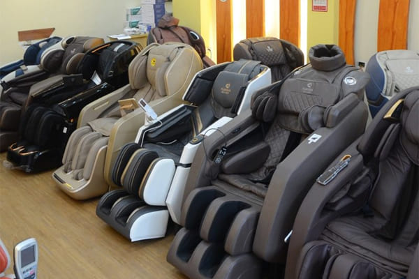 Nhược điểm về chất lượng ghế massage Trung Quốc là điều khách hàng quan tâm