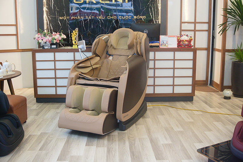 Giá ghế massage toàn thân tại Oreni