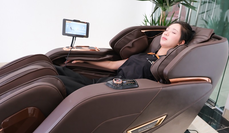 Massage toàn thân thư giãn hiệu quả với Oreni OR-300