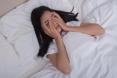 Bấm huyệt chống buồn ngủ : giải pháp tỉnh ngủ ngay lập tức
