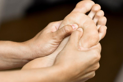 Top 6 Cách bấm huyệt bàn chân đơn giản mà ai cũng có thể thử