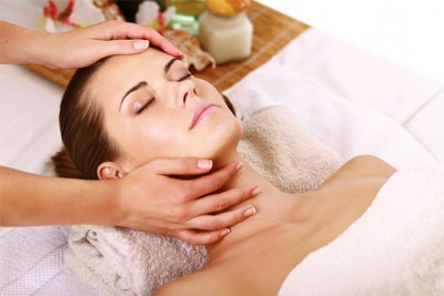 Cách massage mặt CHUYÊN NGHIỆP đúng CHUẨN spa tại nhà