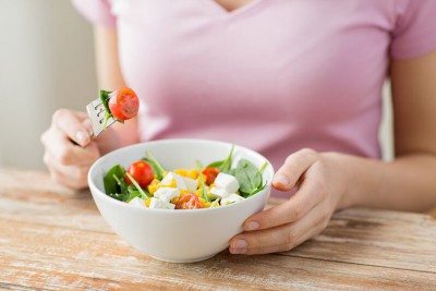 10 công thức salad giảm cân ngon, hiệu quả, đơn giản tại nhà