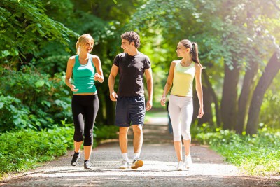Tốc độ đi bộ trung bình của người là bao nhiêu tốt cho sức khỏe?